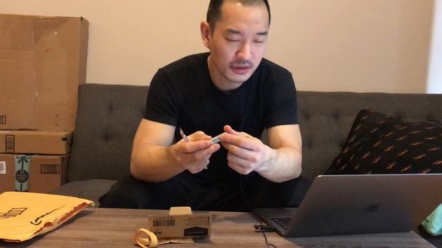 Unboxing: AmazonBasics AA Performance Alkaline Batteries смотреть онлайн