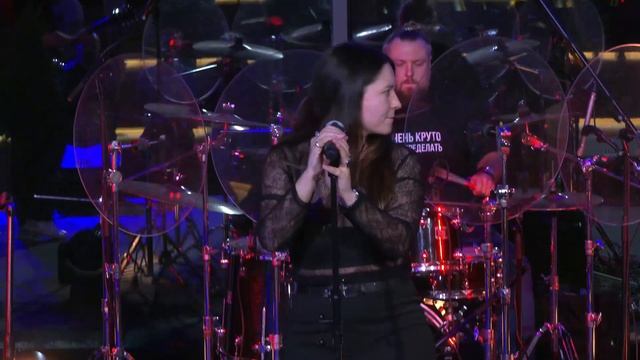 MusicWorks, кавер „Seven Nation Army“ The White Stripes