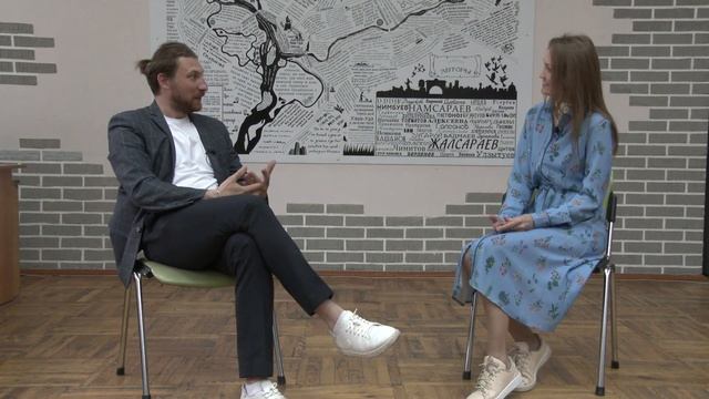 "Книжный разговор". Есть ли место поэту и поэзии в 21 веке? Гость поэт Ирия. Подкаст. смотреть онлайн