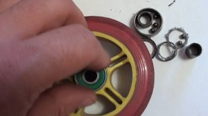 Замена подшипника на самокате