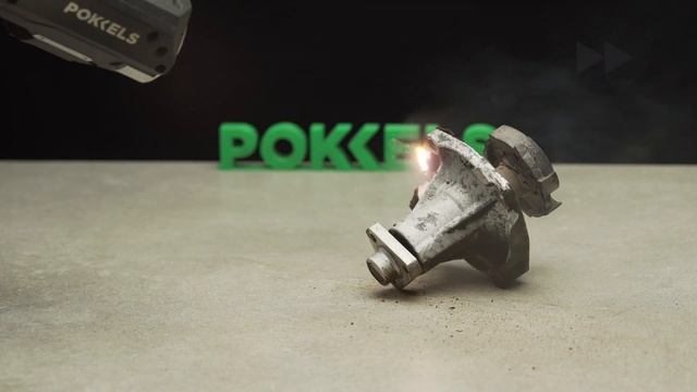 Лазерная очистка детали автомобильного двигателя смотреть онлайн