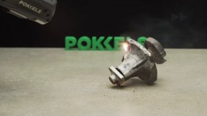 Лазерная очистка детали автомобильного двигателя