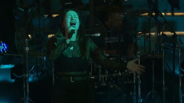 MusicWorks, кавер „Rolling In The Deep“, Adele