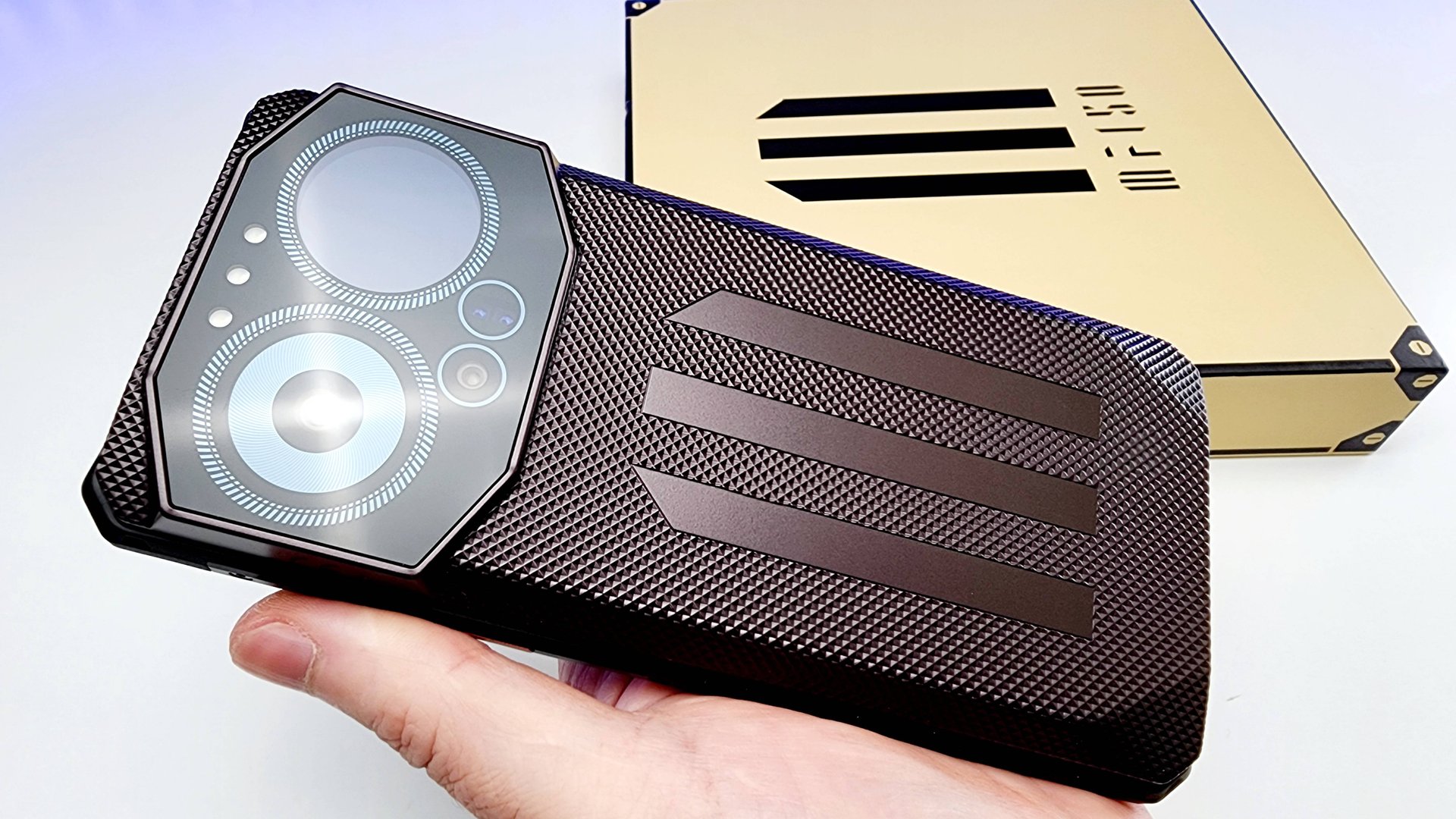 Взял Смартфон 521GB ip68 на DIMENSITY и УНИЗИЛ АЙФОН 16! 🔥 Новинка III F150 B3 Pro смотреть онлайн