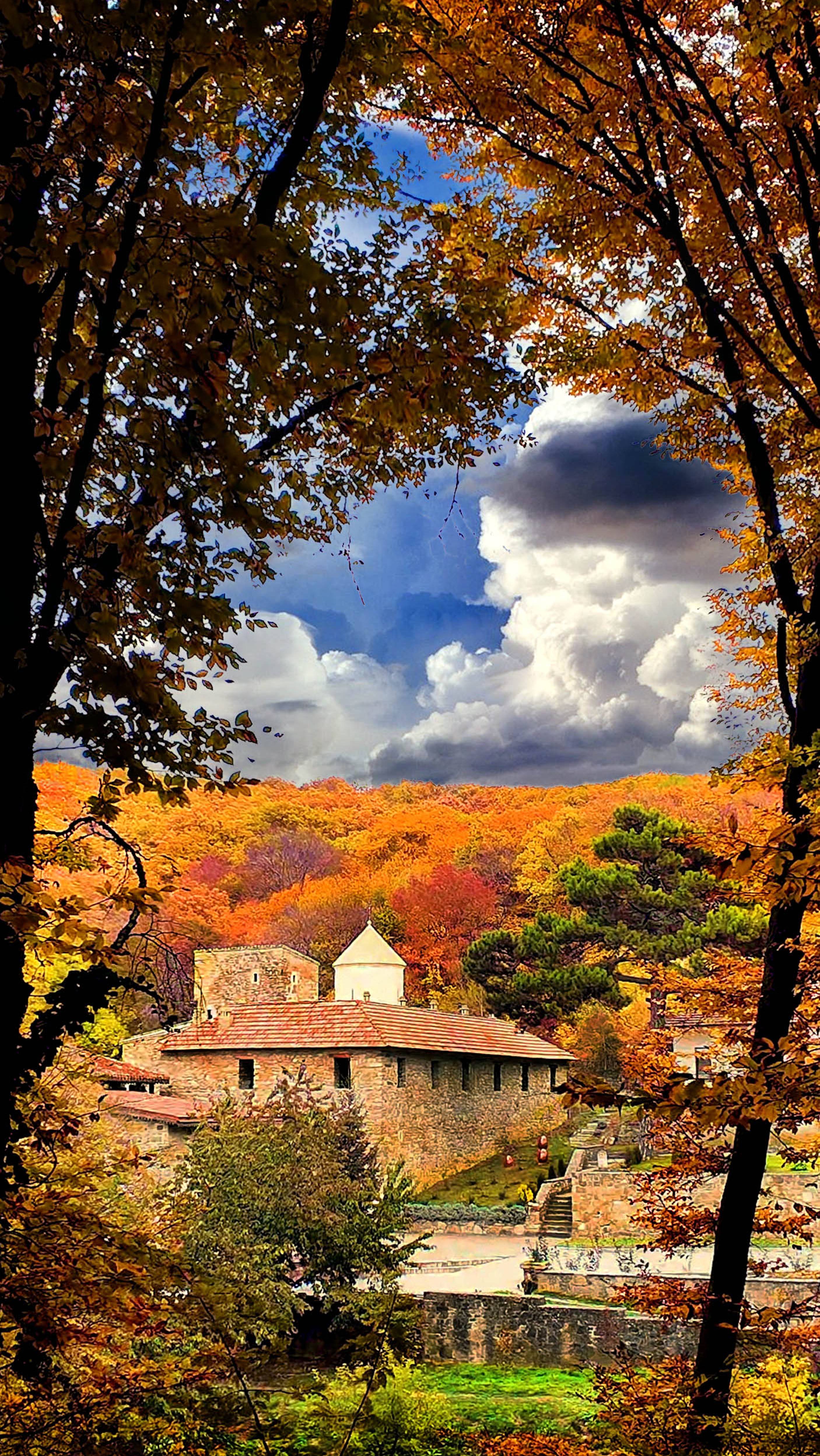 Сурб-Хач #Крым - монастырь Святого Креста Армянской апостольской церкви, основанный в XIV веке смотреть онлайн