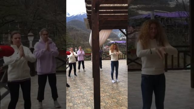 Утренний цигун #meditation #yoga #цигун #цигундляначинающих #цигунонлайн #цигундома смотреть онлайн