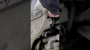 замена лампочки ближнего света (h4) на Равон р3 нексия