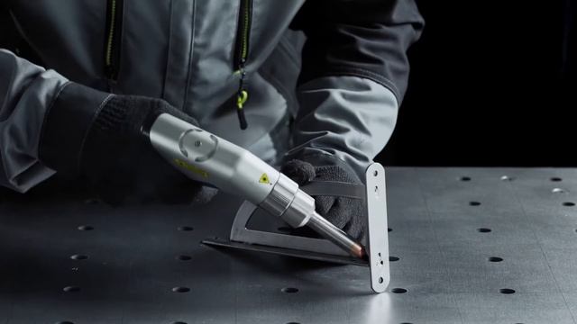 Лазерная сварка стального кронштейна смотреть онлайн