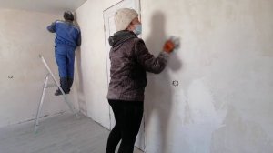Купили дом на юге. Продолжаем делать ремонт в гостевом домике. Высадили плодовые деревья.