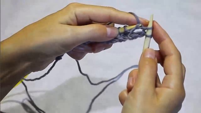 Самая пышная резинка спицами. Без накидов и заморочек. Мастер класс. смотреть онлайн