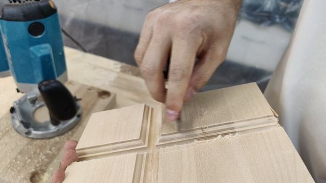 Фасонная фреза Алмаз 2051 R4. Фрезы для ручного фрезера и станков с ЧПУ для древесины и МДФ смотреть онлайн