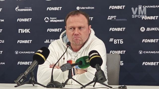 Марцел Личка честно рассказал о персональных ошибках своих игроков, приведших к поражению "Динамо" смотреть онлайн