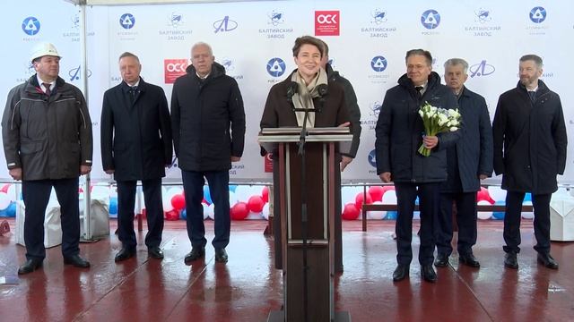 Путин принял участие в церемонии спуска на воду атомного ледокола «Чукотка». смотреть онлайн