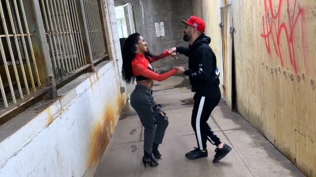 El Tiguere x Fabia Bachata Dance - Tu Me Delatas [DJ Tony Pecino] смотреть онлайн