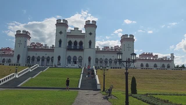 Коссовский дворцово-парковый комплекс, дворец Пусловских, 2024 смотреть онлайн