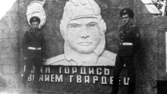 СВЕЧА ПАМЯТИ (третья версия) смотреть онлайн