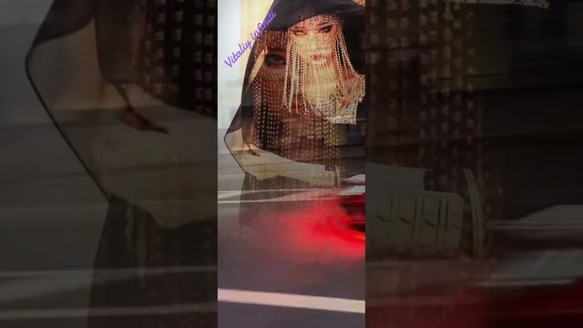 1000006885.mp4 смотреть онлайн