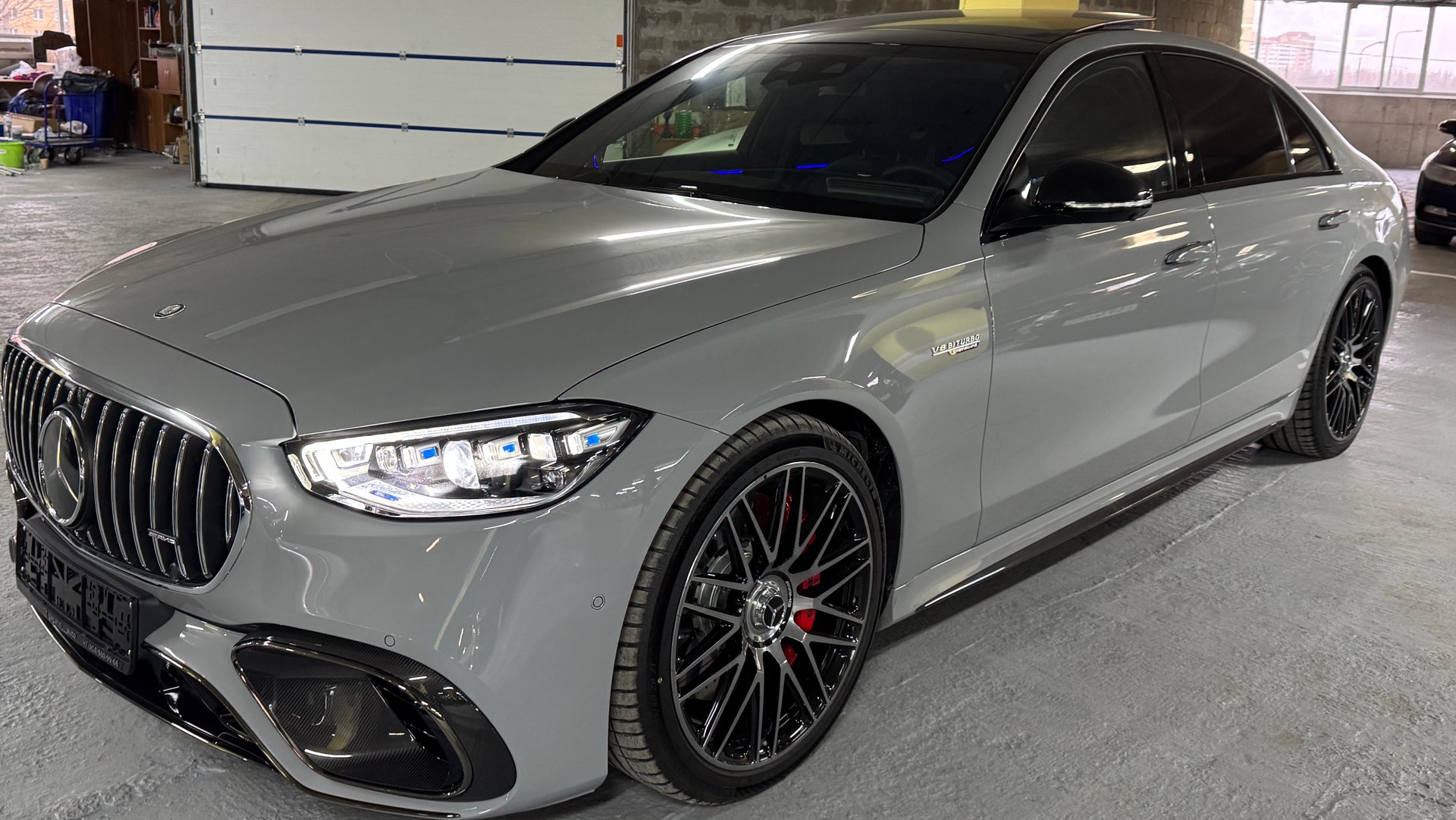 Новый 2024г Mercedes-Benz AMG 6.3 - 802лс, Цена 33.000.000 рублей смотреть онлайн