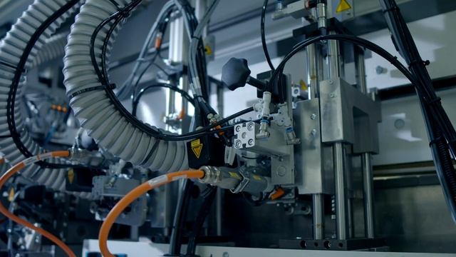 На заводе MGS лазерное Кромление смотреть онлайн