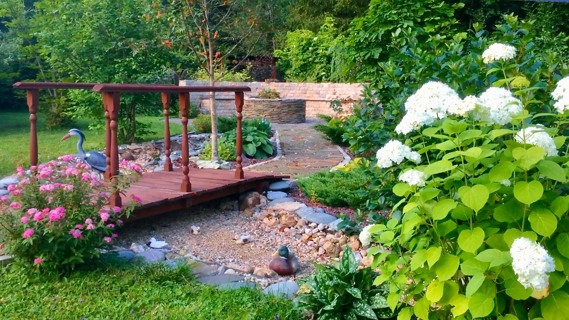 РОКАРИЙ И СУХОЙ РУЧЕЙ В СЕРЕДИНЕ ЛЕТА. Видео из архива 2020г. смотреть онлайн