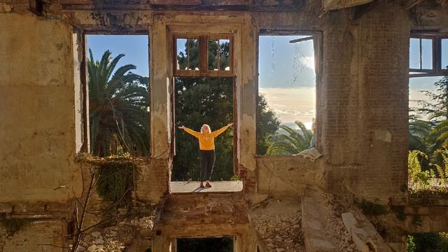 31. Снова на зиму в Абхазию. День 31, 6.11.2024. Замок Смецкова и закат смотреть онлайн