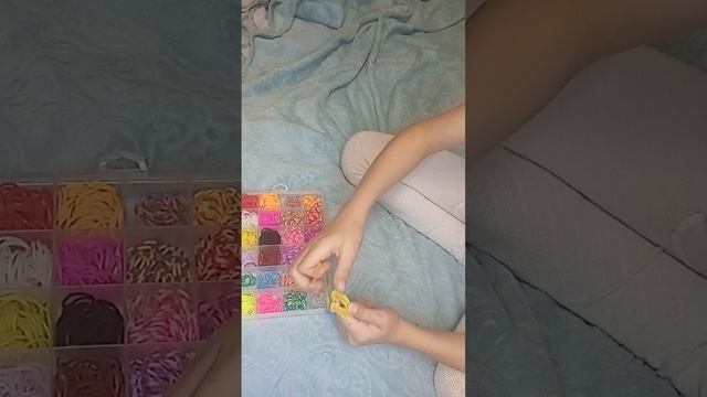 как сделать браслет из резинок смотреть онлайн