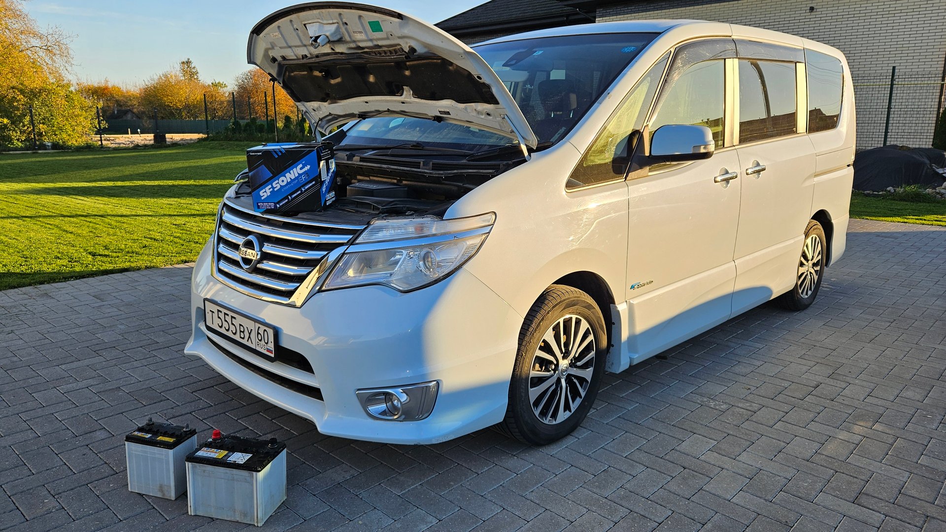 Nissan Serena C26 S-Hybrid 2014!Замена аккумуляторов. Start Stop. смотреть онлайн