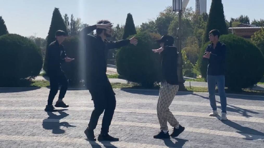 Чеченская Мадина Lezginka Madina На Узбекском Лезгинка 2024 ALISHKA Танцует Классно Ташкент Dance смотреть онлайн