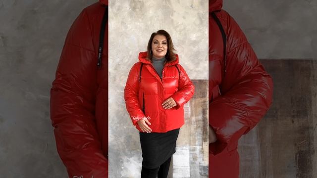 Куртка с капюшоном со стегаными вставками сверху смотреть онлайн