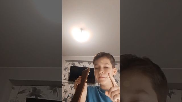 пробую шоколад🍫 смотреть онлайн