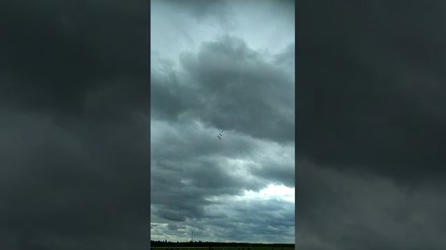 Пилотажная группа "Русские витязи" смотреть онлайн