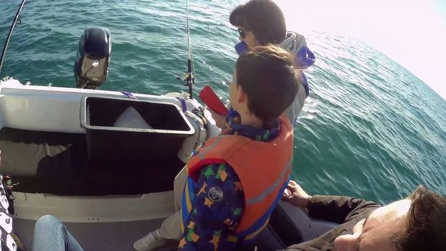 Трофейная рыбалка в день рождения смотреть онлайн