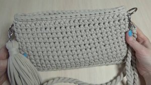 Вязаная Сумка клатч из трикотажной пряжи крючком.