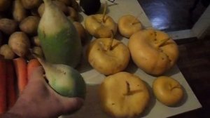 Хранение овощей зимой. Репа, редька, морковь, картофель из погреба.