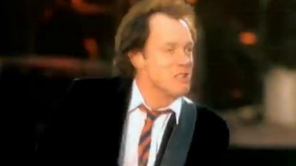 AC/DC - Stiff upper lip - Live in Munchen