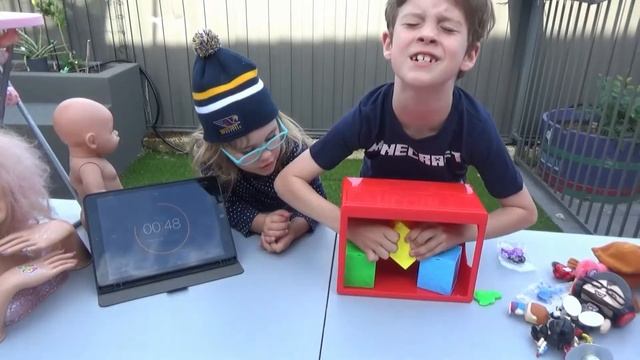 The E's open and play Collins Key (key prank game review) and FGTEEV Season 1 giant TV. смотреть онлайн