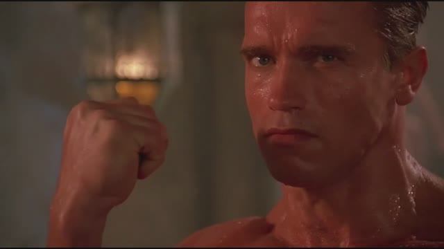 Красная Жара. Потасовка в общественной бане. смотреть онлайн