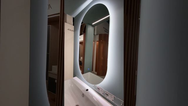 Дополнительное освещение в ванной #shorts #интерьер #ванная #сантехника #blumart #зеркало #short смотреть онлайн