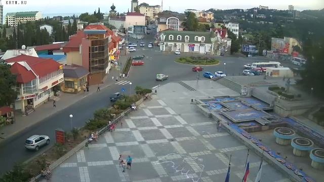 Вебкамера "Площадь Советская". Запись 24.07.2016 20:00:03 смотреть онлайн