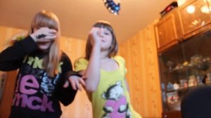 Пришла и Оторвала Голову нам чумачечая Весна