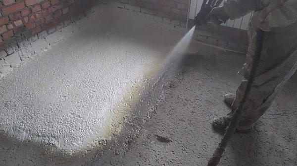 Graco Reaktor E-10 утепление полов пенополиуретаном методом напыления