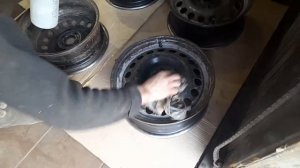 Быстрая покраска стальных дисков с цинком.