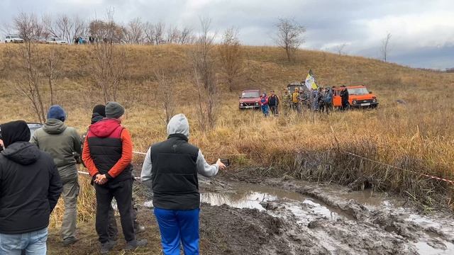 Танк 300🤭 как он едет на бездорожье 🤔#сдс #танк300 #джиперы #оффроад #4на4 смотреть онлайн