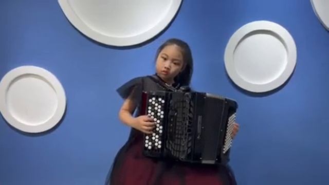 YANG YIXUN. 1. BULGRIAN SUITE Daichovo Horo 2. SUITE PICTRES FOR CHILDREN