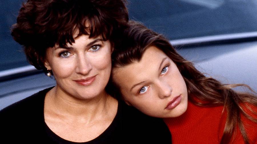 Почему мама Милы Йовович сбежала из Советского Союза и как сделала свою дочь звездой Голливуда смотреть онлайн