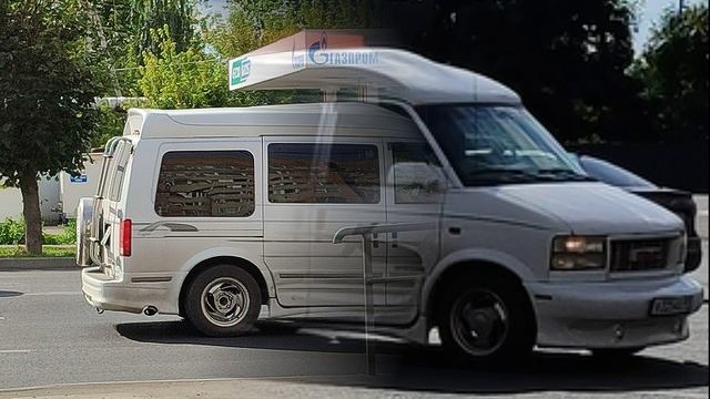 GMC Safari