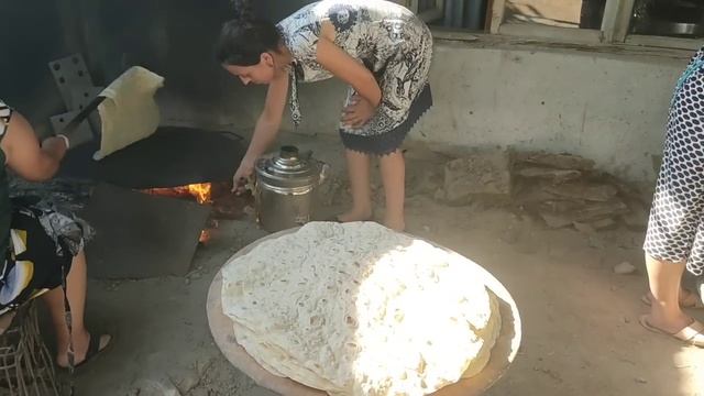ПИРОГ,ЗАПЕЧЕННЫЙ ПО СТАРИНКЕ В ЯМЕ Азербайджанская Кухня Деревенская Кухня Рецепты смотреть онлайн