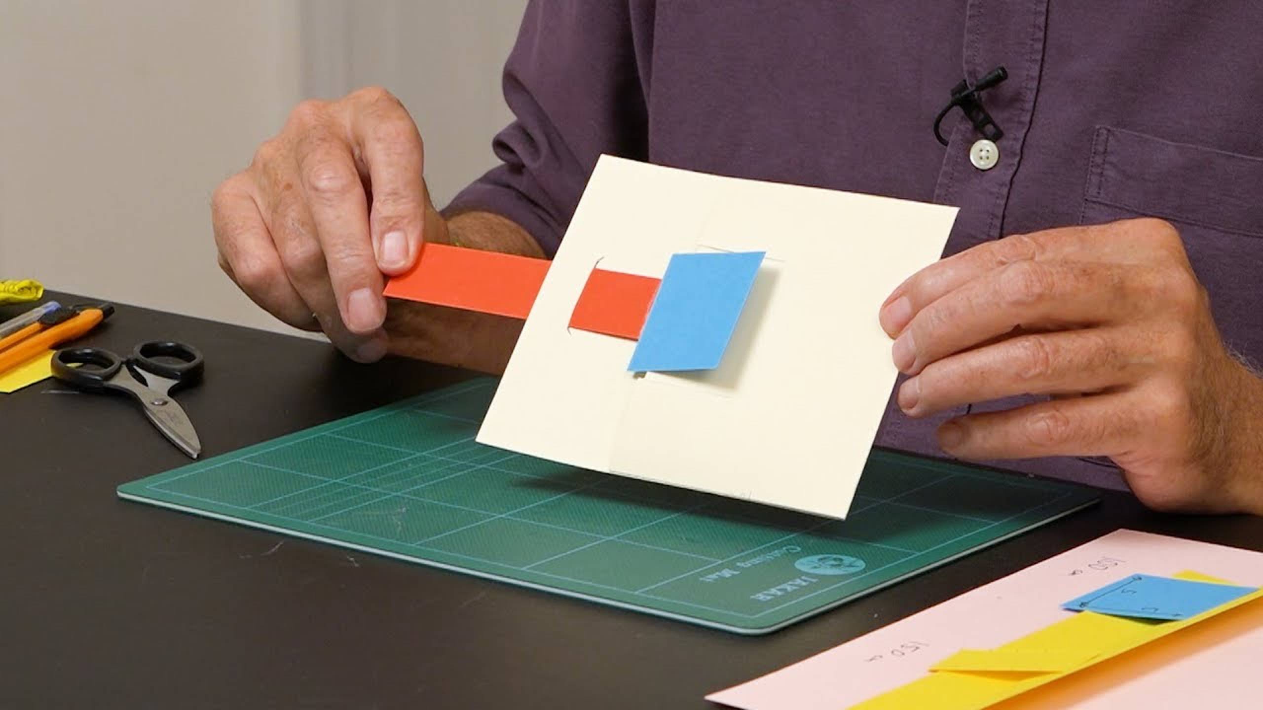 Pop-Up Tutorial 42 - Pull-tabs Part 5 - Flap Appears and Flips Over смотреть онлайн