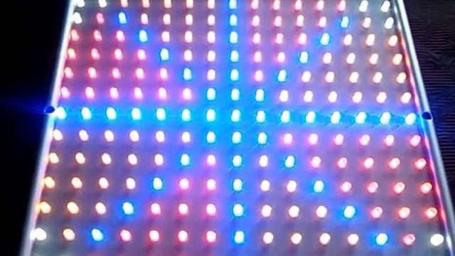 Groeilamp 225 Leds 15 watt Rood/Blauw/Oranje/Wit смотреть онлайн