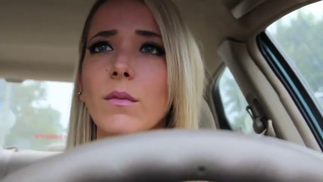 What Girls Do In The Car (Jenna Marbles en ESPAÑOL) смотреть онлайн